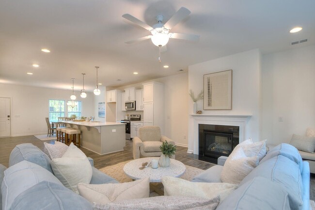 26 Maple Ct unit 36893565, Lillington, NC 27546 - photo 7