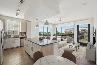 1009 14th St, Plano, TX 75074