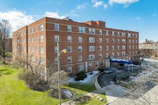 2515 Kemper Rd, Shaker Heights, OH 44120