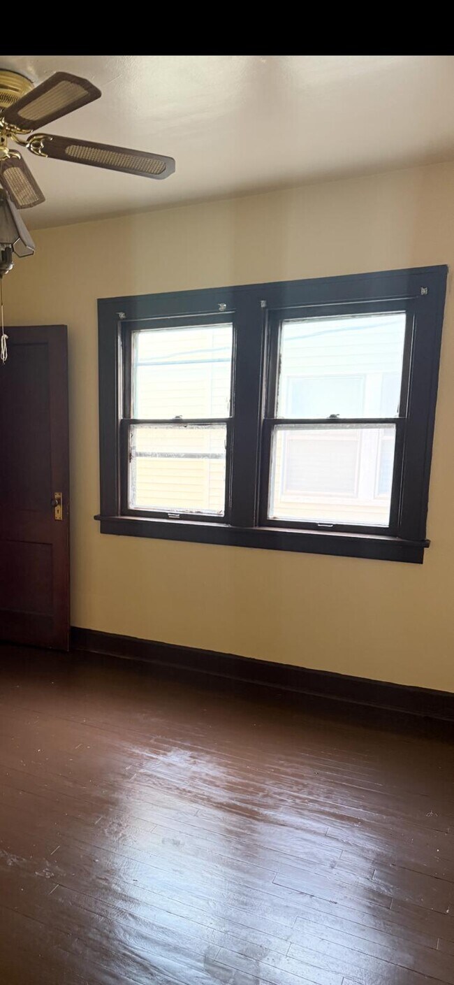 11317 Nelson Ave unit Downstairs, Cleveland, OH 44105 - photo 3