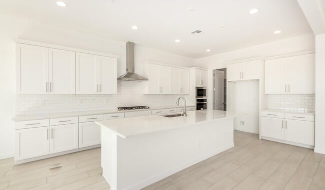 18173 W Watkins St, Goodyear, AZ 85338 - photo 3