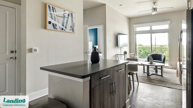 1900 Airport Commerce Dr unit 1112, Austin, TX 78741 - photo 6