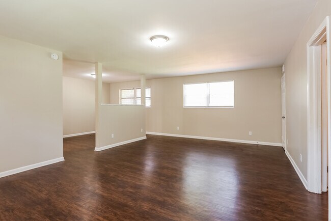 4022 Rodby Dr, Jacksonville, FL 32210 - photo 5