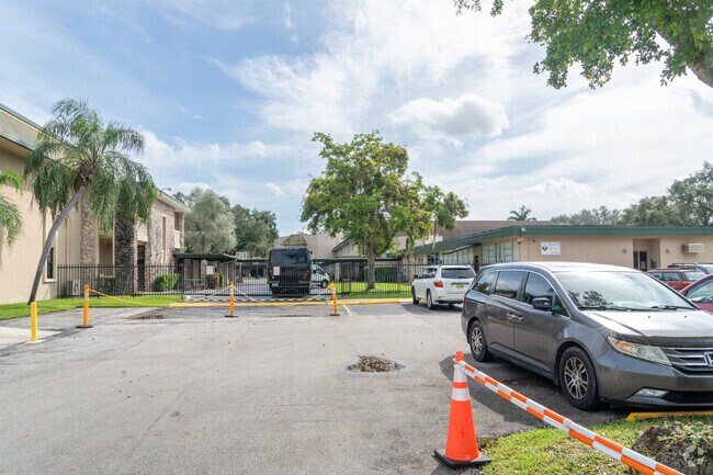 Sheridan Hills Christian School cars entrance