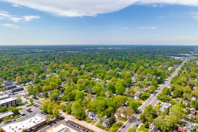 The Seminole/Holland neighborhood offers a wide range of housing options.