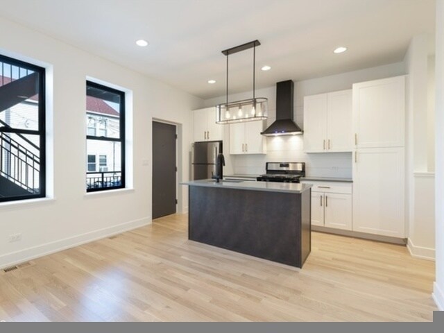 2344 W Huron St unit 1, Chicago, IL 60612 - photo 5