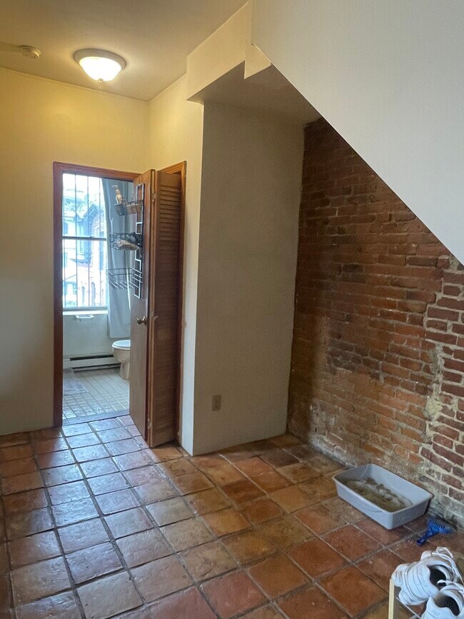 31 Fort Ave unit 2, Roxbury, MA 02119 - photo 5