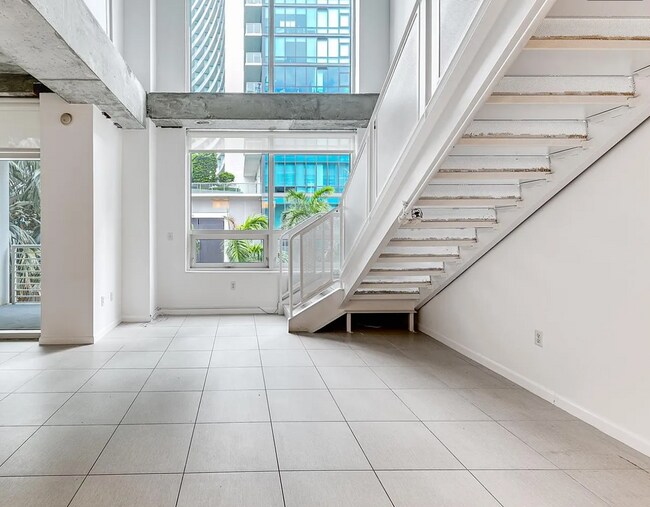 Midblock unit 312, Miami, FL 33137 - photo 2