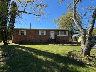 1238 Pleasant View Dr, Cookeville, TN 38501