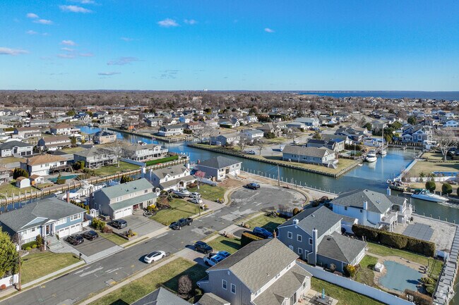 West Islip has beautiful waterfront properties overlooking the Great South Bay.