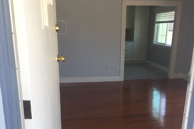 entrance to living room