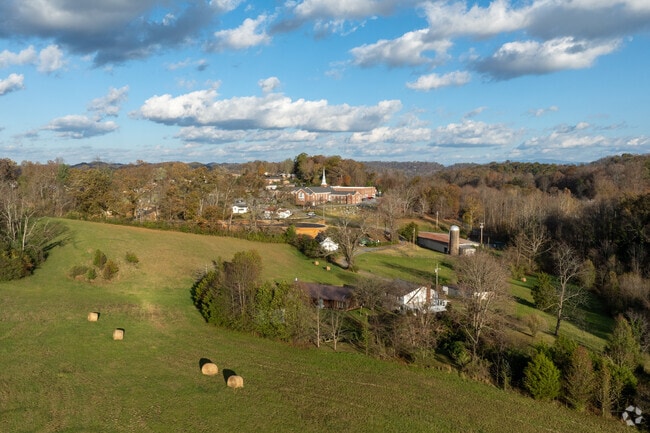Welcome to beautiful Colonial Heights in Northern Tennessee.