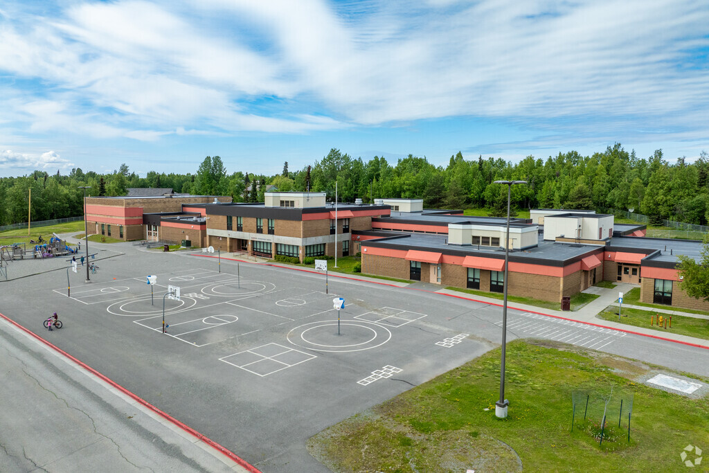 Bayshore/Klatt students might attend Bayshore Elementary School, rated an A by Niche.