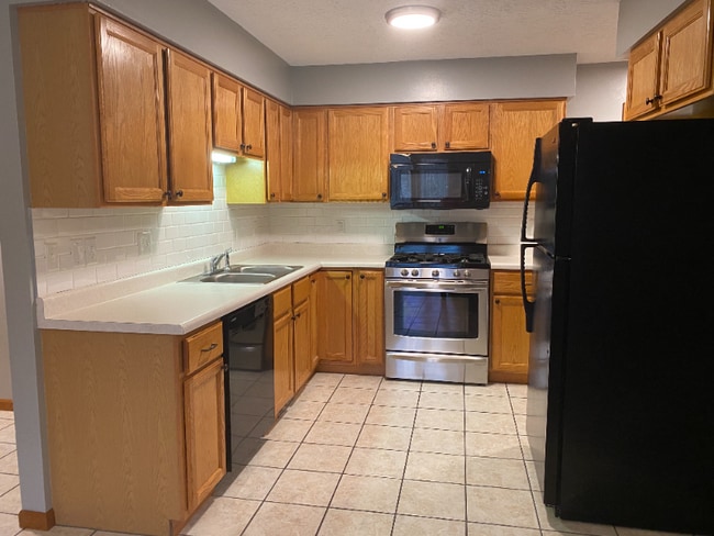 603 S 22nd St, Chesterton, IN 46304 - photo 6