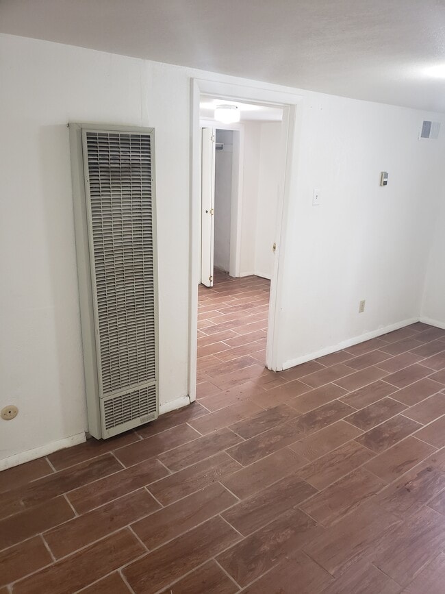 3518 Cribbon Ave unit 1, Cheyenne, WY 82001 - photo 6