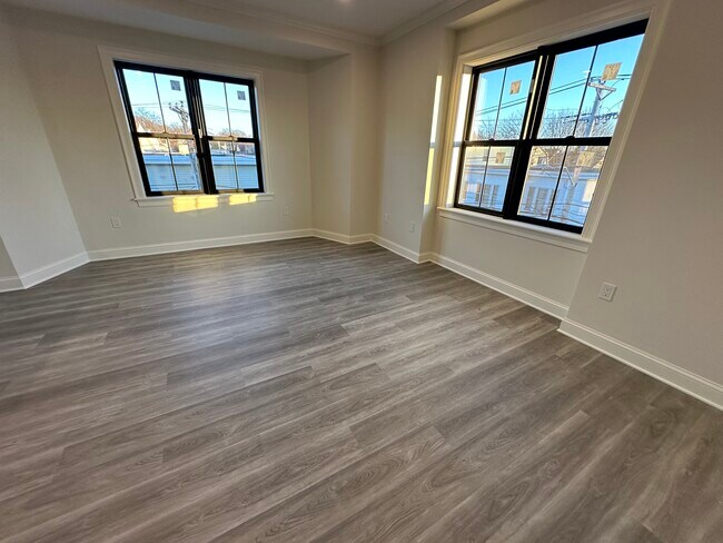 48 Nichols St unit 303, Everett, MA 02149 - photo 5