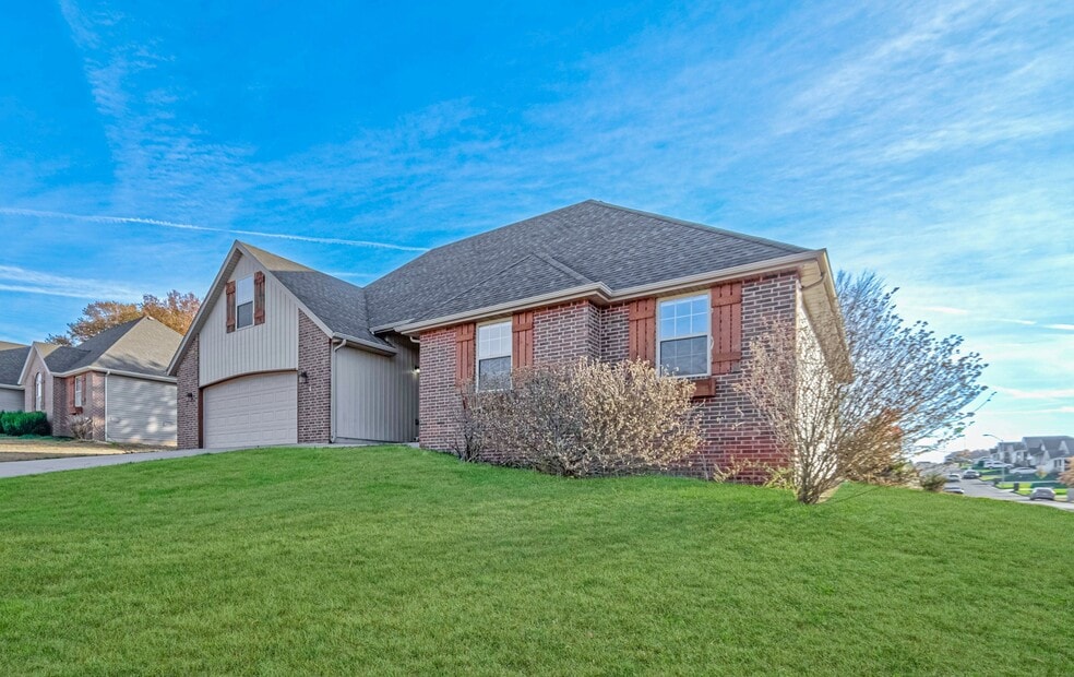 120 N Peach Brook, Nixa, MO 65714 - photo 1