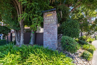 2506 Country Club Blvd, Stockton, CA 95204