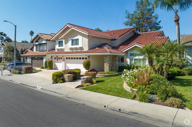 North Costa Mesa primarily consists of residential neighborhoods.