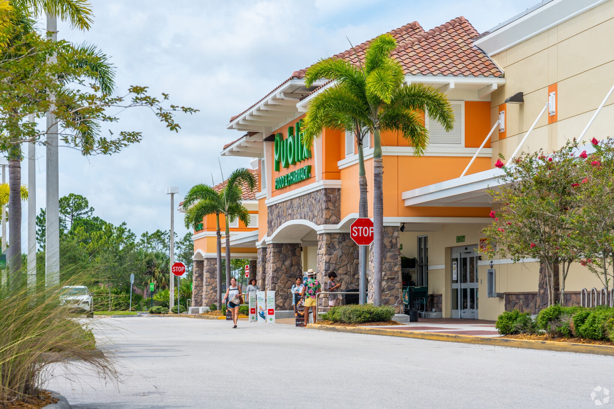 Entrance to Publix at Verano.