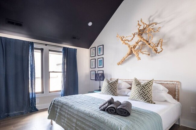 4520 Radler Ct unit ID1051232P, Charlotte, NC 28217 - photo 2