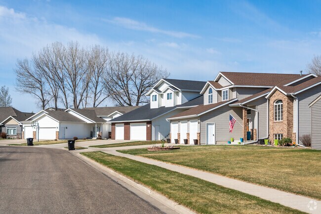 You can find a variety of multi-family residences in Cottonwood including townhomes and condos.