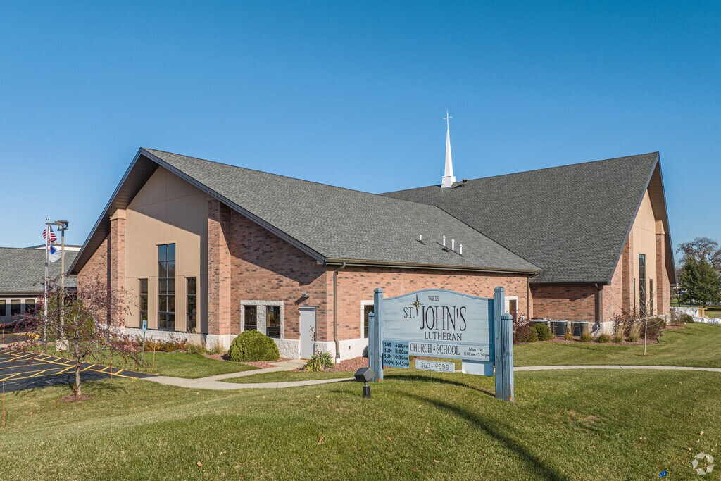 Students in Mukwonago can attend St. Johns Evangelical Lutheran School.