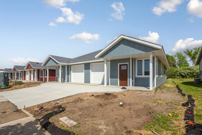 2019 Essler Dr, Saint Peter, MN 56082 - photo 3