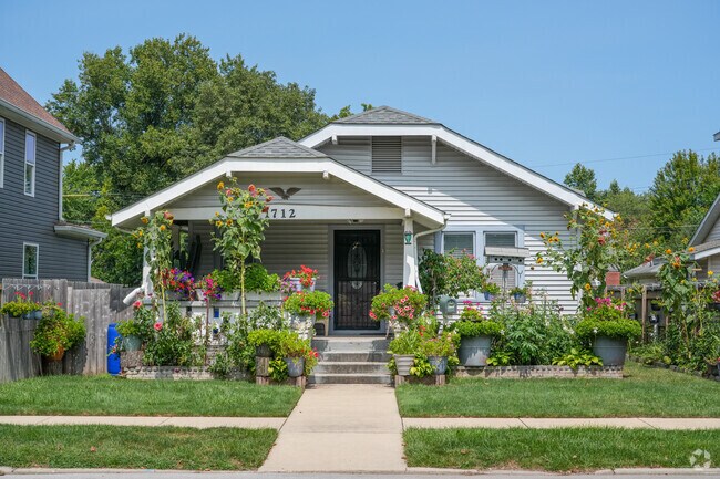 Bungalows with beautiful landscaping bring vibrancy to Saint Lawrence McAllister.