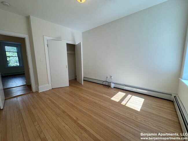 1531 Beacon St unit 12, Brookline, MA 02446 - photo 6