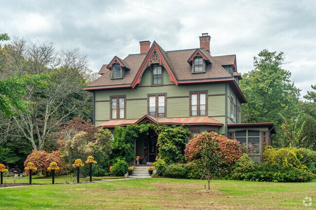 Large victorian style homes can be found in Uxbridge.