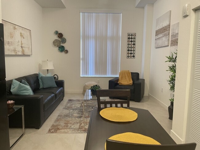 Fair Oaks, Homestead, FL 33033 - photo 5