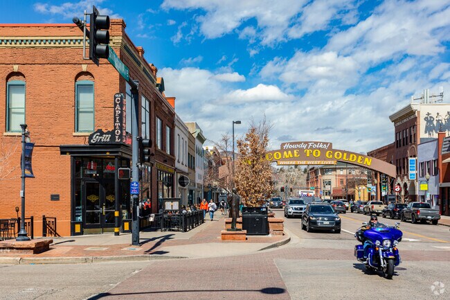 The nearby Golden downtown reveals a more historic shopping experience than Ashwood.