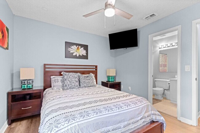 4531 SW 44th Ln unit ID1359103P, Gainesville, FL 32608 - photo 4