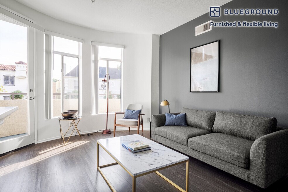 435 S Detroit St unit FL1-ID247, Los Angeles, CA 90036 - photo 1