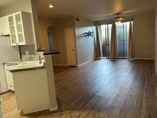 Biltmore Square Apartments unit 143, Phoenix, AZ 85016 - photo 3