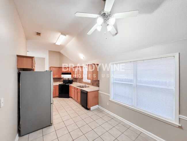 1343 Appling Rd, Cordova, TN 38016 - photo 7