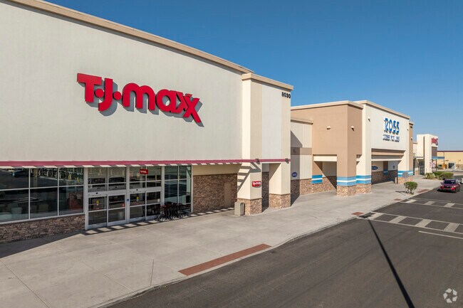 Shop from a variety of national retailers at Arizona Pavilions, just a few minutes from Continental Reserve.