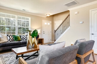 Pk Rdg, Elkin, NC 28621