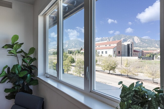 Union 9Seventy, Boulder, CO 80303 - photo 5