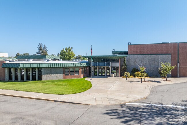 Greenacres Middle School is located near other public schools in the area.