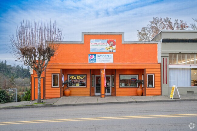 Local restaurants line the street in downtown Myrtle Creek.