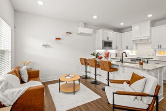 1572 W Cato Springs Rd Unit ID1241338P, Fayetteville, AR 72701