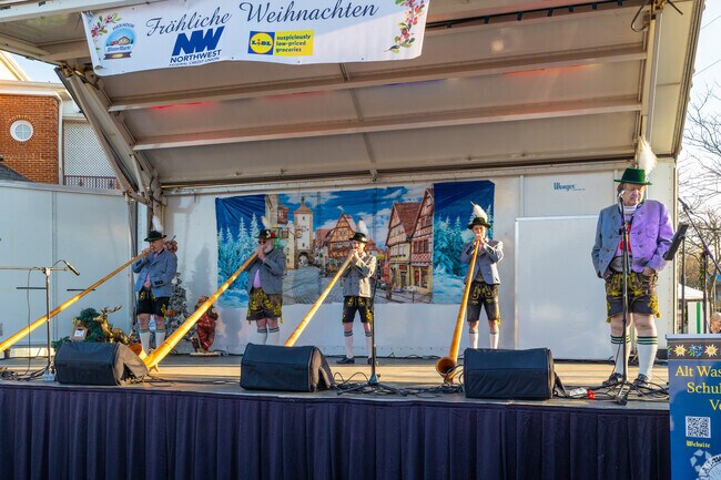 The Herndon Winter Market offers a cozy shopping experience just outside Dranesville.