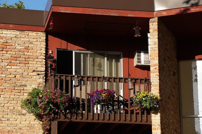 551 18th St E, Hastings, MN 55033 - photo 4