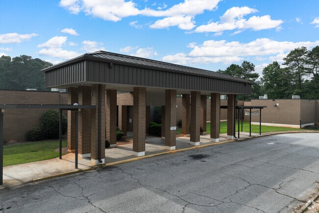 E.W. Oliver Elementary is a place of learning for students grade PK to 5.