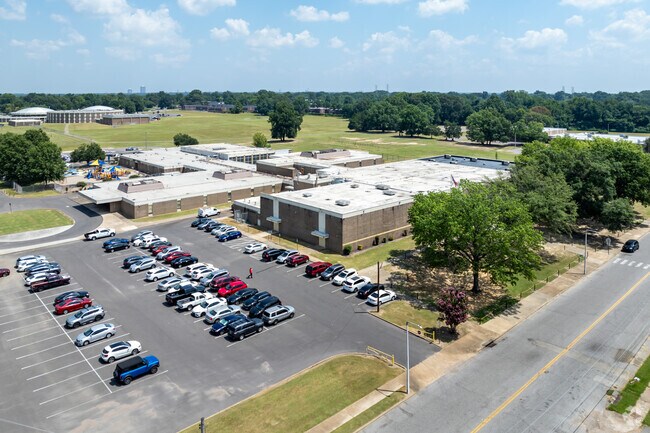 Sheffield Elementary in Memphis has ample parking.