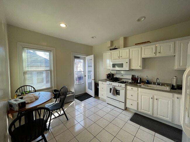 58 Hobson St, Brighton, MA 02135 - photo 4