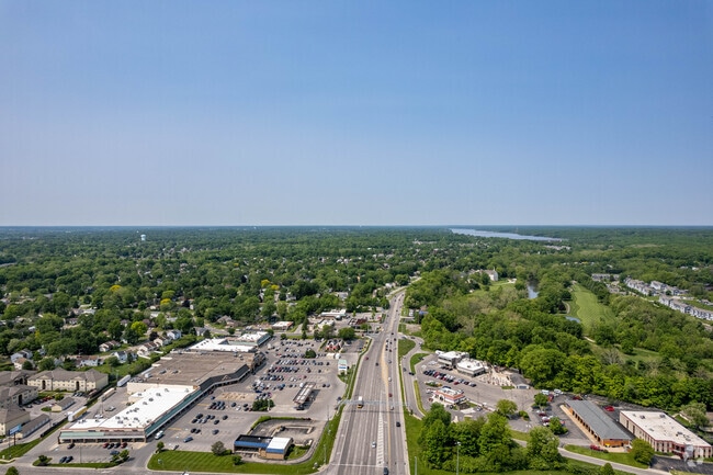 Sunbury Road runs along the east side of Sunbury Woods neighborhood.