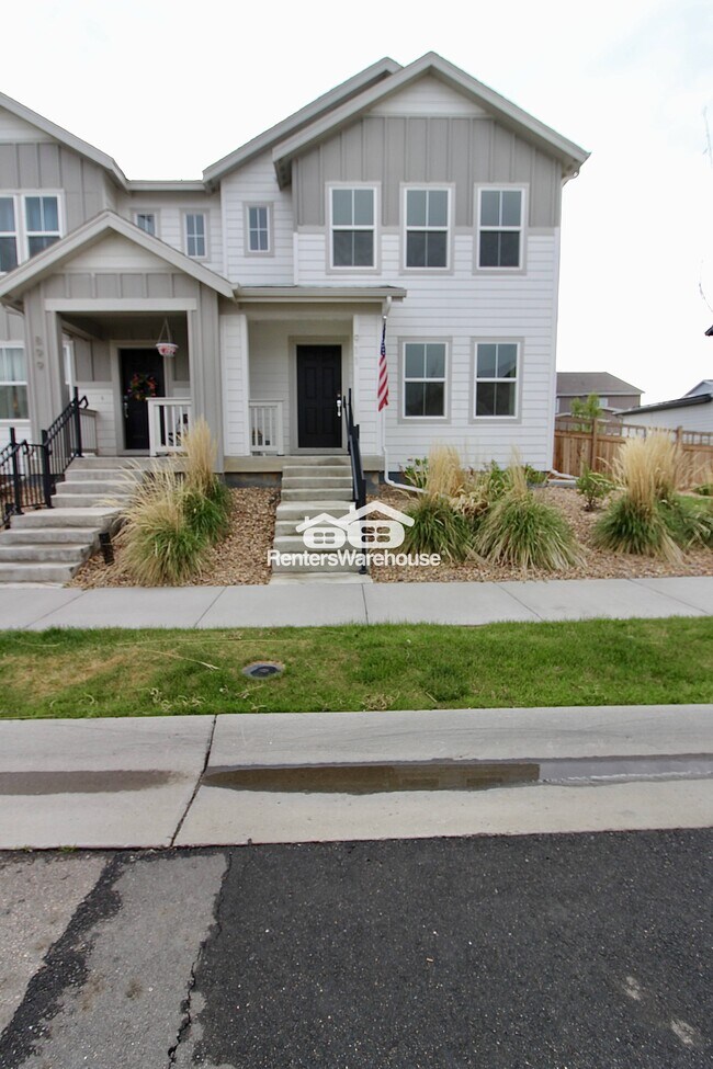 911 Plum Creek Ct, Brighton, CO 80601